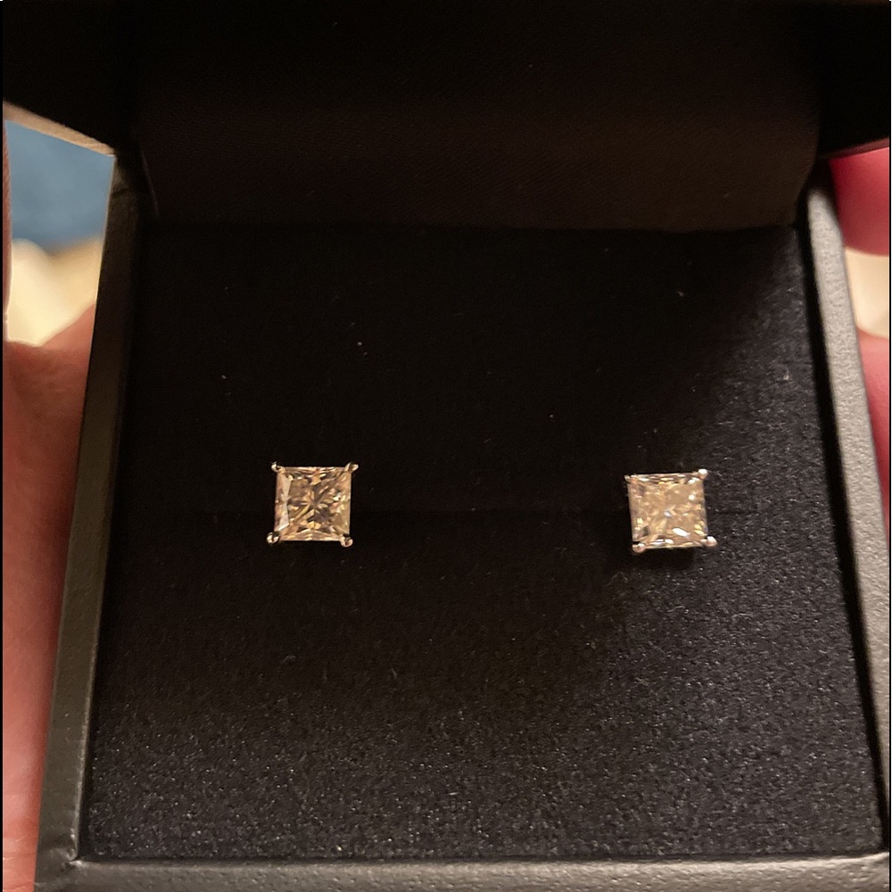 2 ct Princess Cut Moissanite (6mm) 925 Silver Screw Back Earrings